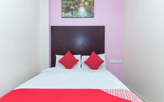 OYO 425 Hotel GS Inn