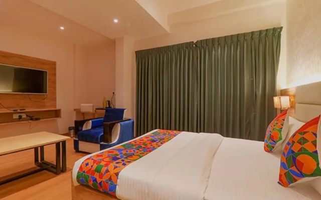 Fabhotel Pratham Inn