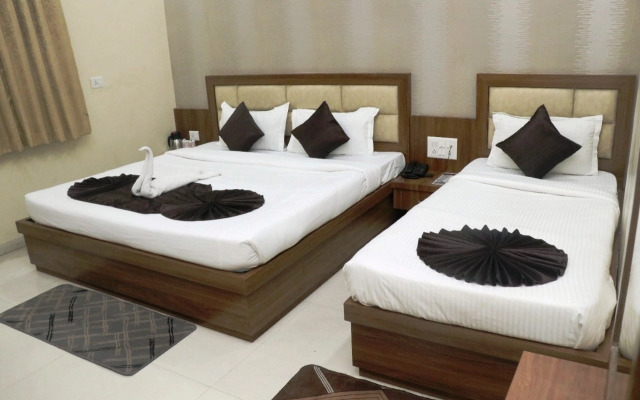 Hotel Grand Royal