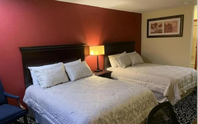 Hiawatha Lodge