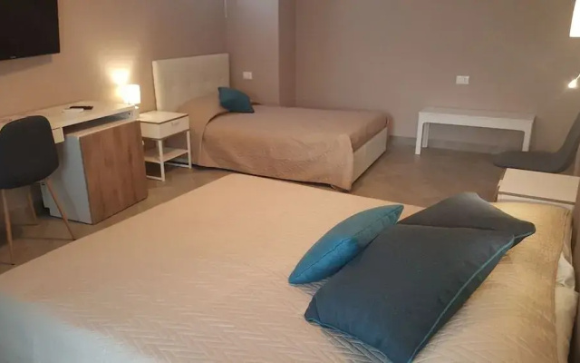 "La citta delle 100 sculture" B&B BcenS con parcheggio privato e trasfert H24 - Belpasso - Etna -