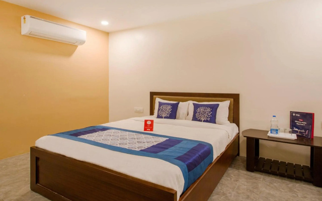OYO 10225 Hotel Sree Chandana