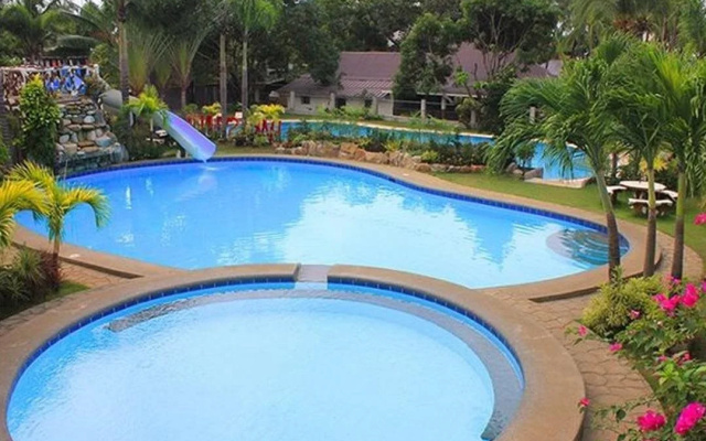 Bakasyunan Resort Zambales