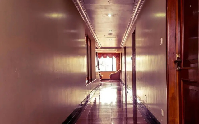Oyo Rooms Opposite Cmr Central