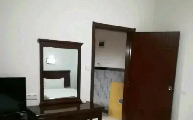Delong Hotel