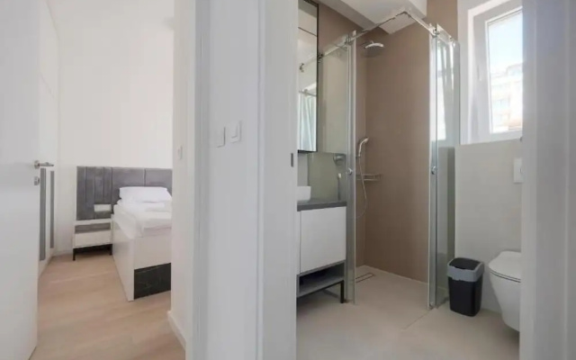 Two Bedroom Apartment Sea View Charlene