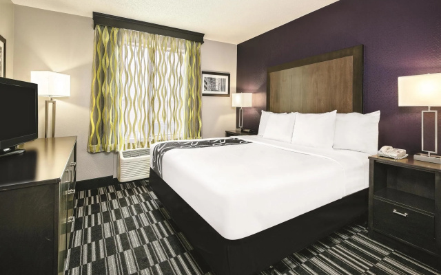 La Quinta Inn and Suites The Woodland South