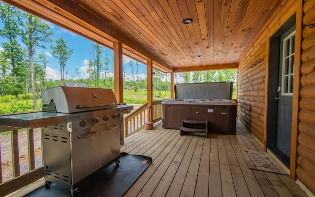 Cj's Mountain Lodge by Taylor Made Deep Creek