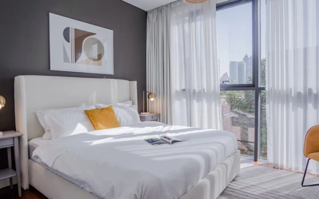 Aya - Awe-inspiring 2BR in City Walk with Balcony