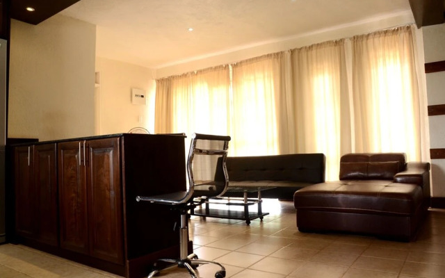 Commonlens Inn Hotel.