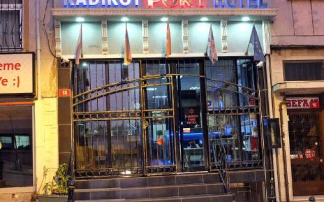Kadikoy Port Hotel вид на фасад