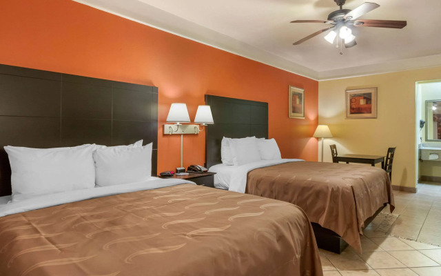 Quality Inn & Suites at The Outlets Mercedes/Weslaco