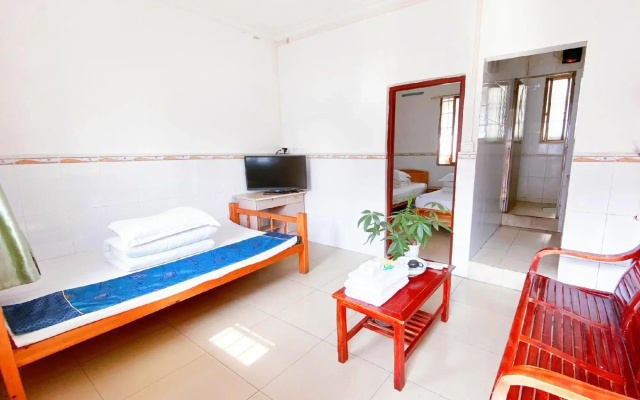 Luo Jia Apartment