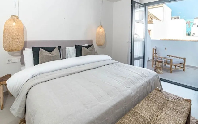 A7- Seaclub Suites by Roomservices