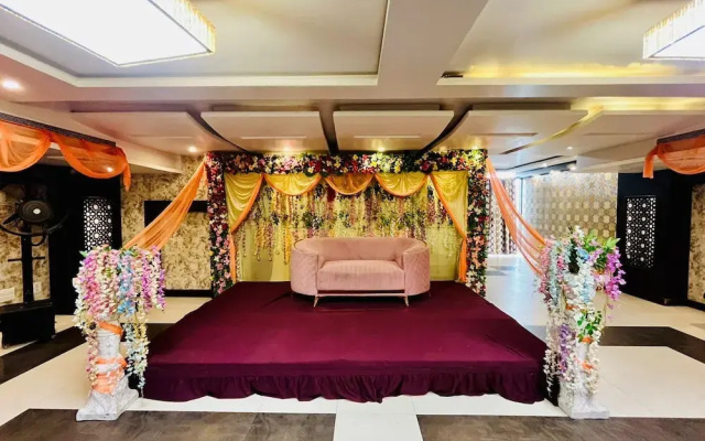 OYO 26773 Hotel Satyam Inn