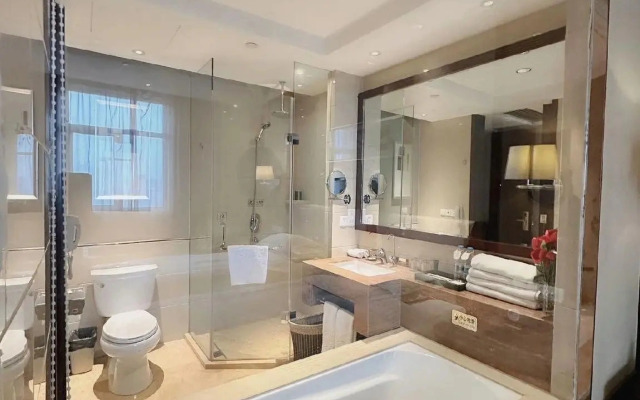 Zhongwei International Holiday Hotel