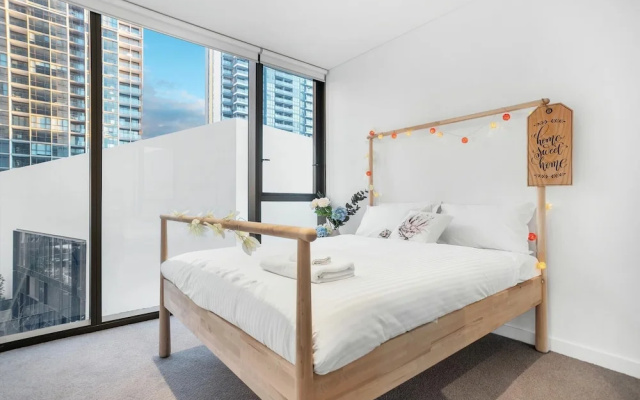 I02-china Town Luxury Service Apartment