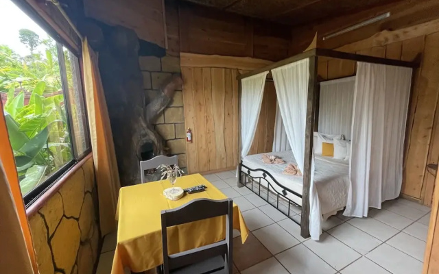 Volcan Poas-Vara Blanca Tiquicia Lodge