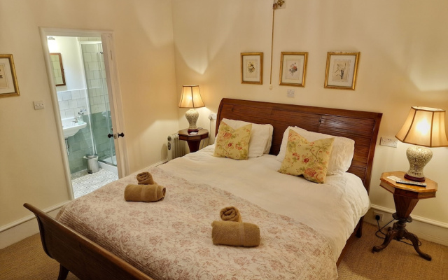 Cambus o'May Hotel