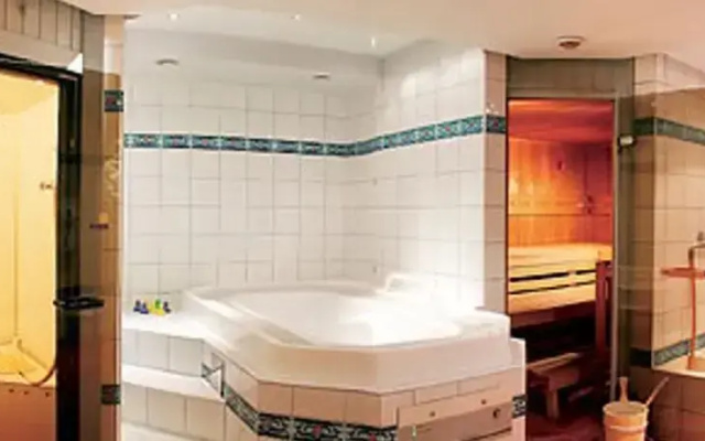 Hotel Lebzelter