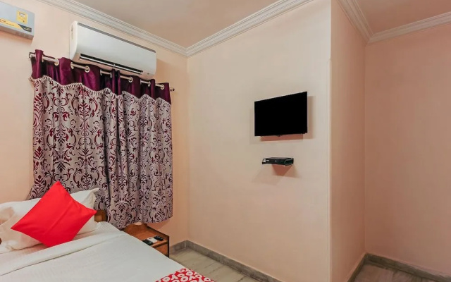 OYO 23191 Flagship Hotel Raj Madan Ameerpet