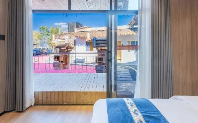 In the cloud Hotel