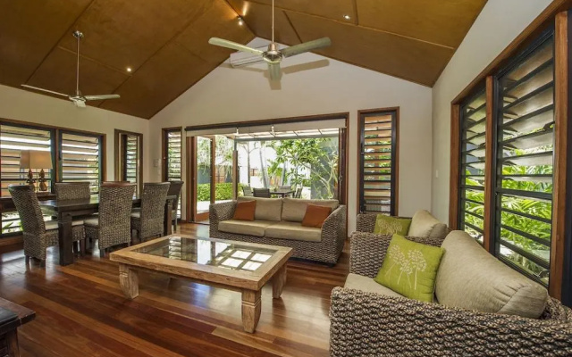 Pure Magnetic Villa 4