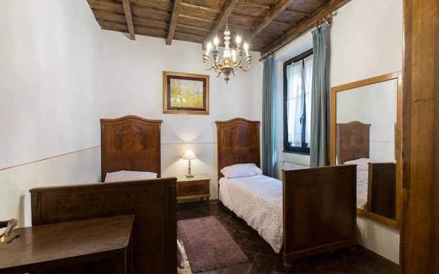 Four-room Apartment 15 Minutes From the Center of Milan