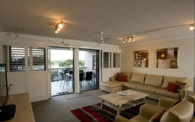 Riverdance Apartments