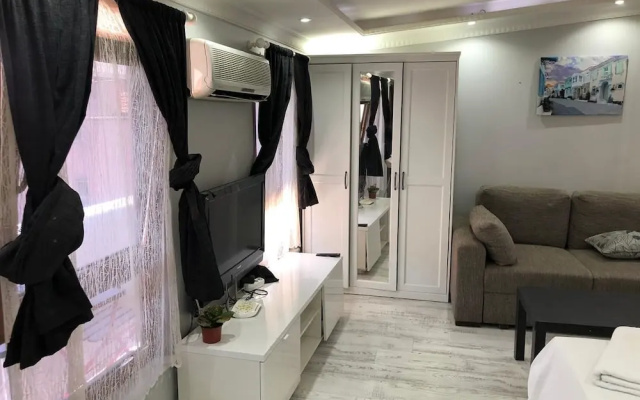 Julyet Suite