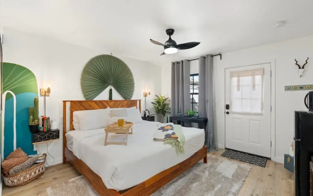 Midtown Digs