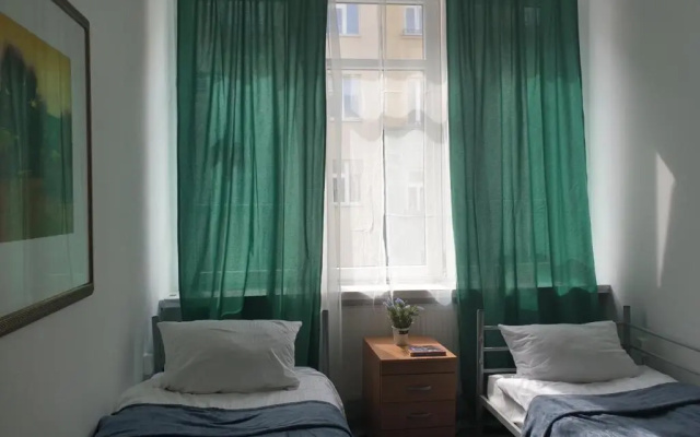 UNIT Warsaw Room Solec 5