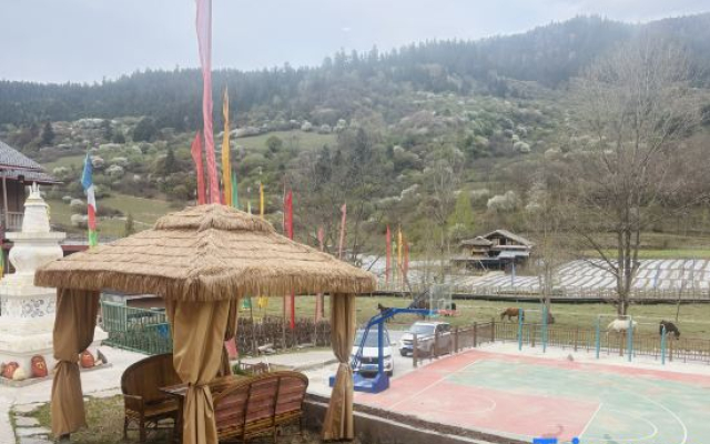 Sanggulang Tibetan Homestay (Jiuzhaigou)