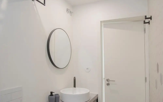 Liiiving in Porto Luxury Beachfront Apartment V