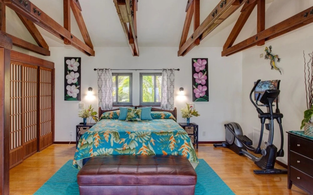 Black Sand Beach House Home