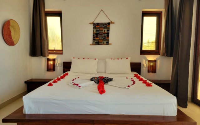Aluna Beach Apartments