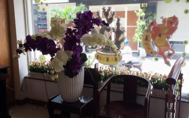 Hong Loan Hotel 2