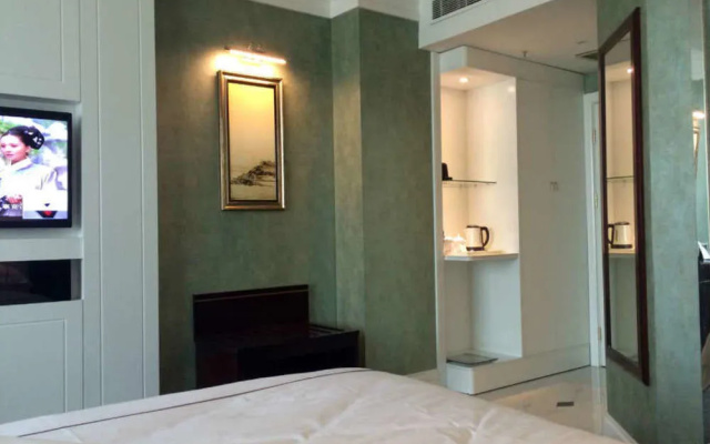 Leju Hotel (Jiaozuo Dongfanghong Square)