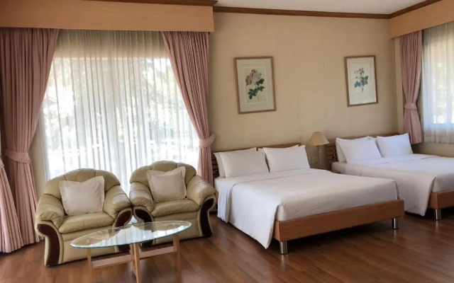 Seapine Beach Golf and Resort Hua Hin