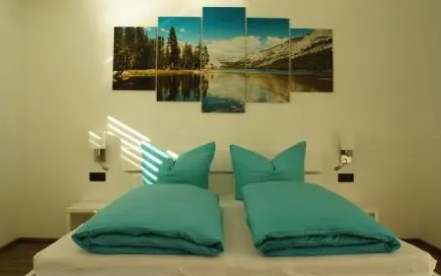 MOUNTAIN HOME apartment