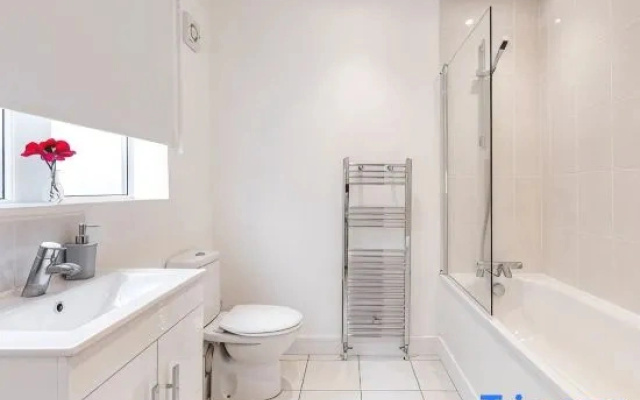 Modern 2-Bed, 2-Bath Bungalow