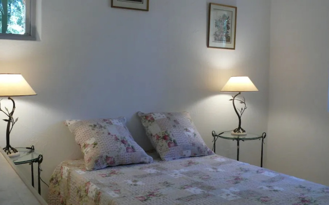 Les Bastides de lAuviduery