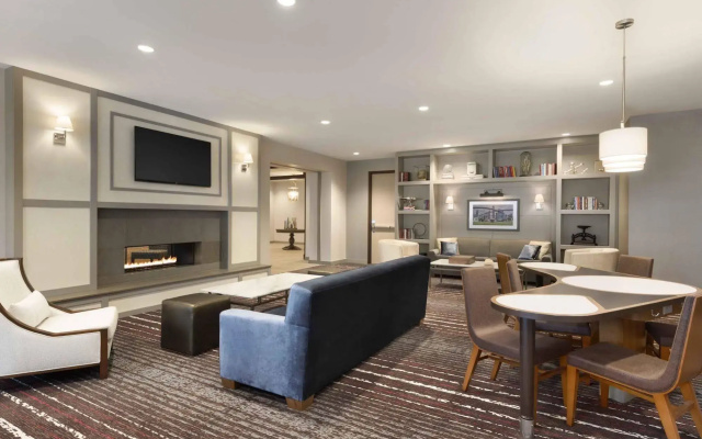 Homewood Suites by Hilton Chicago West Loop Fulton Mkt Area