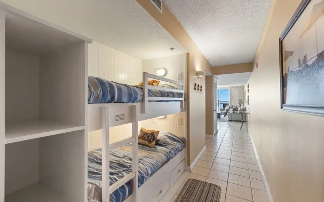 Pelican Beach 1407 1 Bedroom Condo by Pelican Beach Management