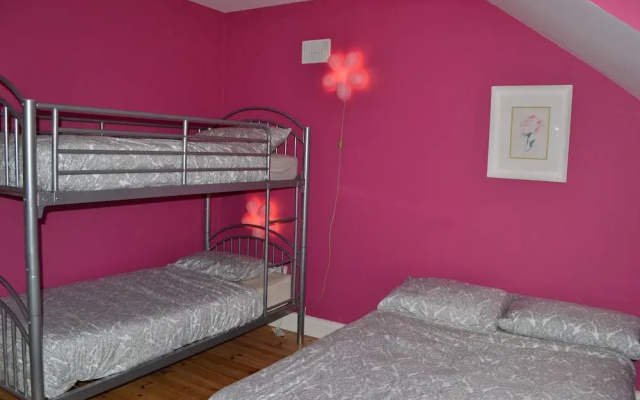 Lios Mór - 5 bed self catering house