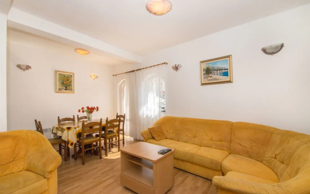 Apartment Denis