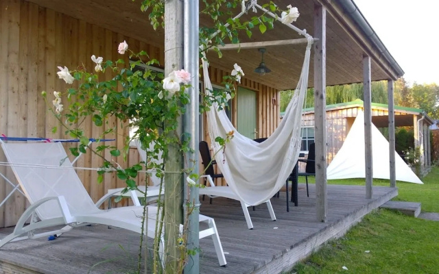 Ferienhaus mit Kamin am Achterwasser in Lutow