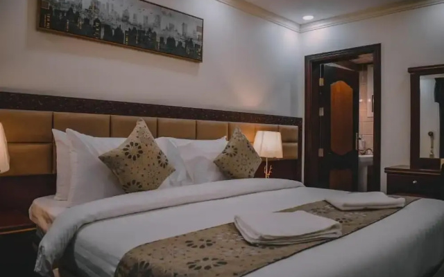 Al Muhajer Serviced Apartments In Al Salamah District