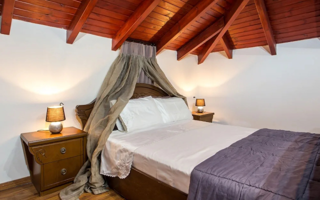 Villa Marilia - Lux home near Beach