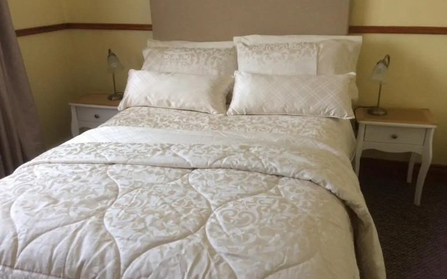 Inglewood Lodge B&B